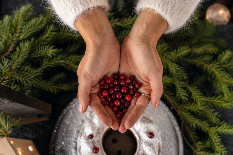 Cranberry Extract vs. Cranberry Juice: Which Is Better for Urinary Health?
